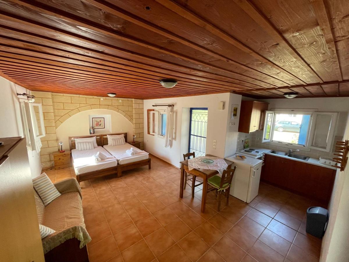 Vasilopoulos Estate Koróni Buitenkant foto