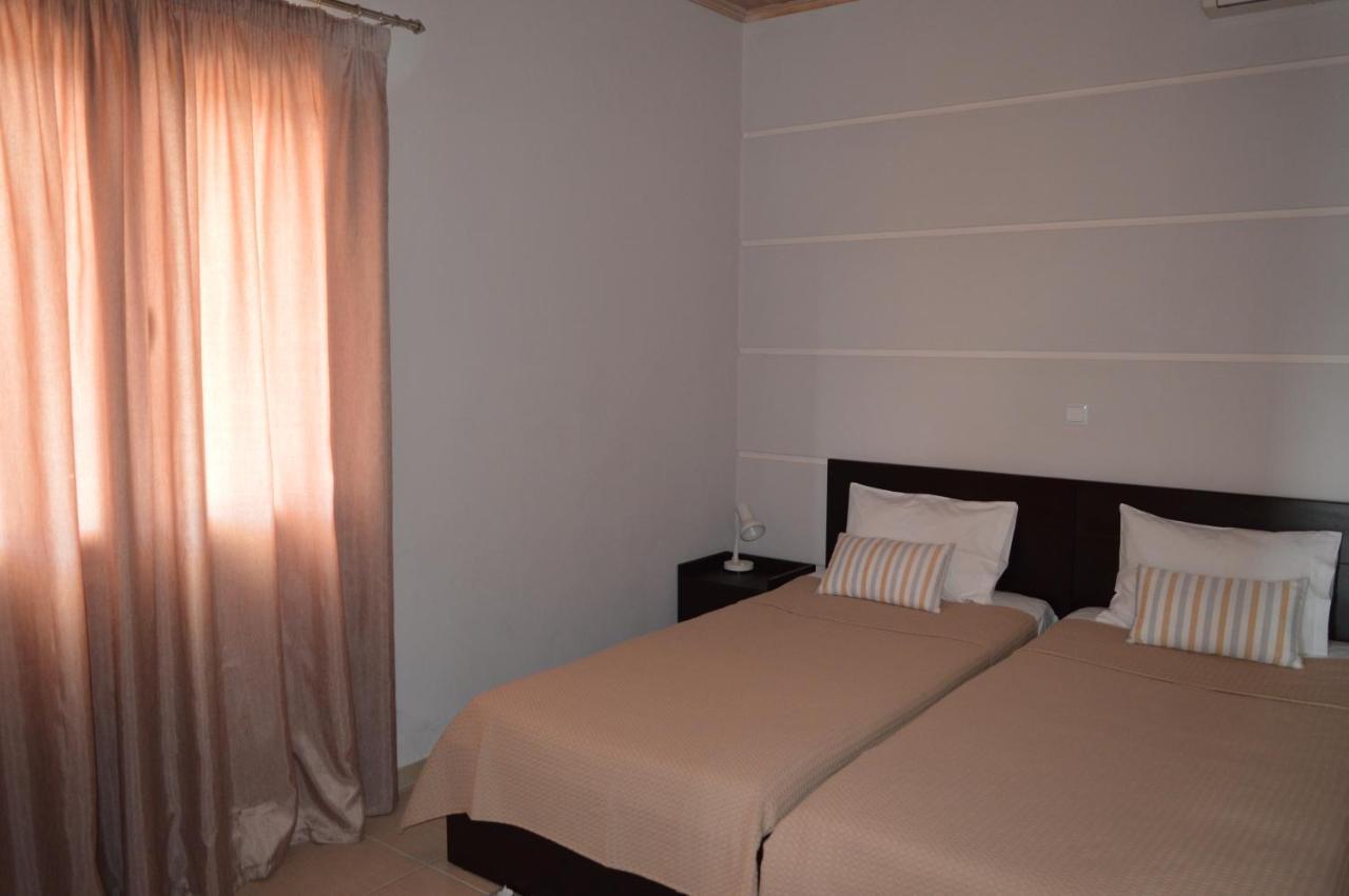 Vasilopoulos Estate Koróni Buitenkant foto